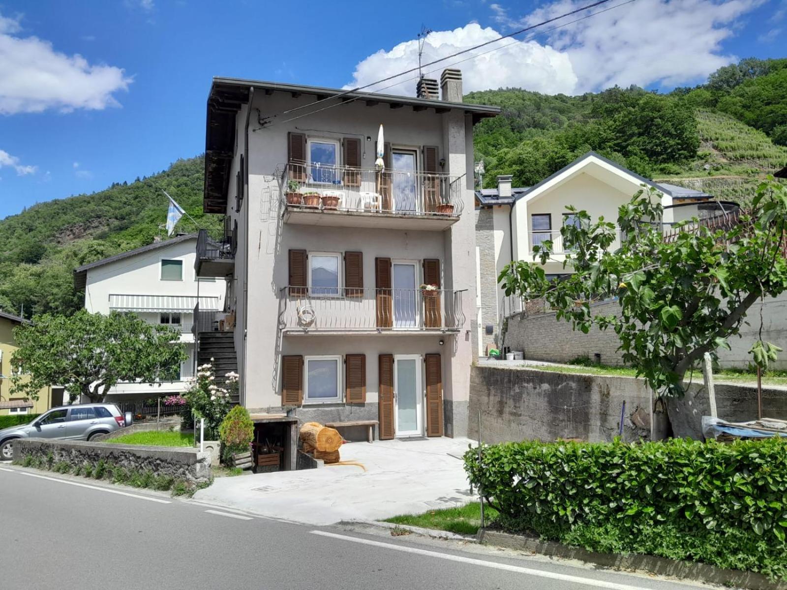 Ca Marasciol A 5 Minuti Dal Trenino Rosso Del Bernina Express Villa di Tirano Exterior foto
